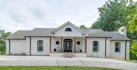 8822 Bartlett Rd, Mint Hill, NC 28227