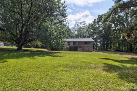 313 Adger Rd, Winnsboro, SC 29180