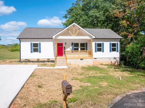 2132 14th Sw Ave SW, Hickory, NC 28602
