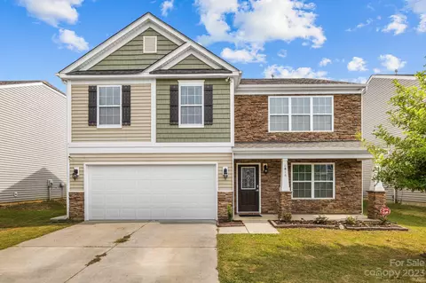 6816 Danae Ct, Charlotte, NC 28216