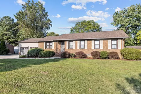 2202 Griffith Rd, Monroe, NC 28112