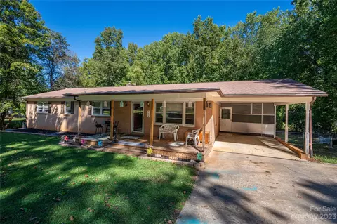 116 Sherwood Dr, Bessemer City, NC 28016
