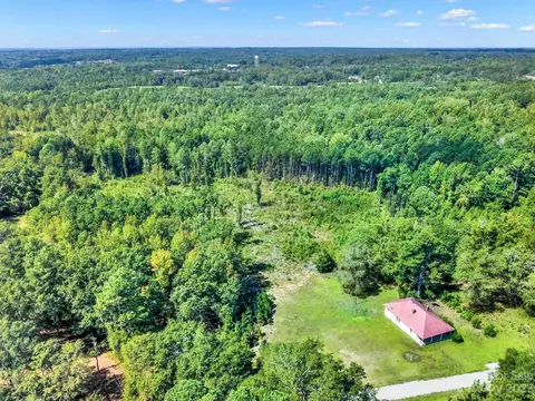 146 Devon Dr, Heath Springs, SC 29058