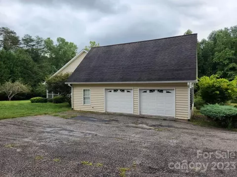 360 Hooper Creek Rd, Tryon, NC 28782 photo 3