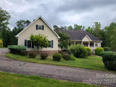 360 Hooper Creek Rd, Tryon, NC 28782 photo 2