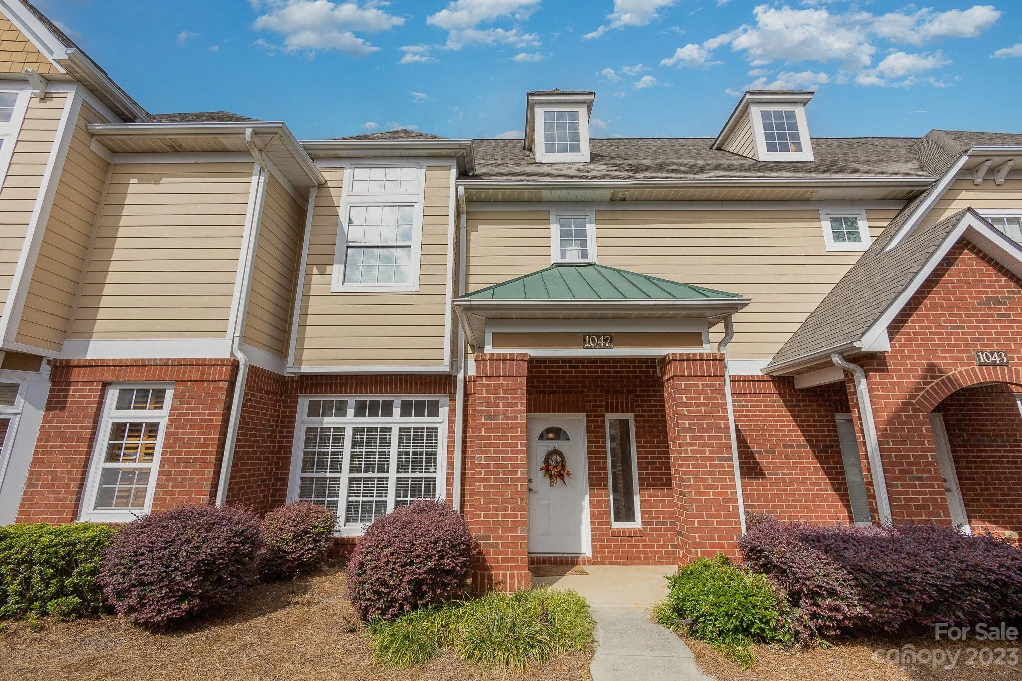 1047 Central Park Lt21unitb Cir Unit LT 21/B  