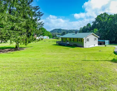 881 Elm Bend Rd, Brevard, NC 28712