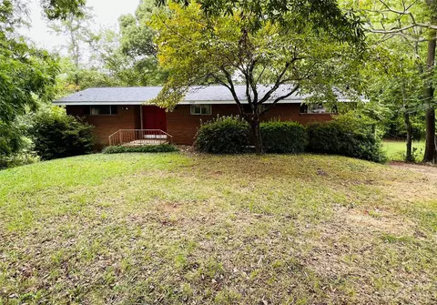 2420 Northwest Blvd, Newton, NC 28658