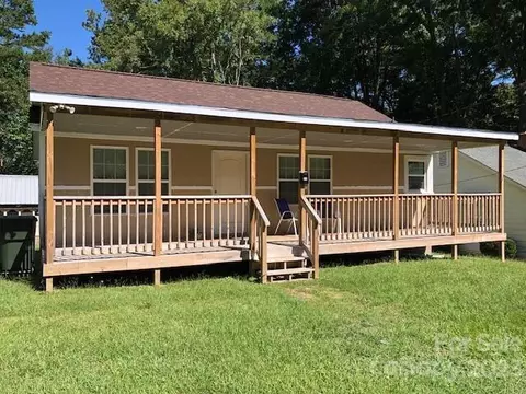 Rowan Avenue, Spencer, NC 28159