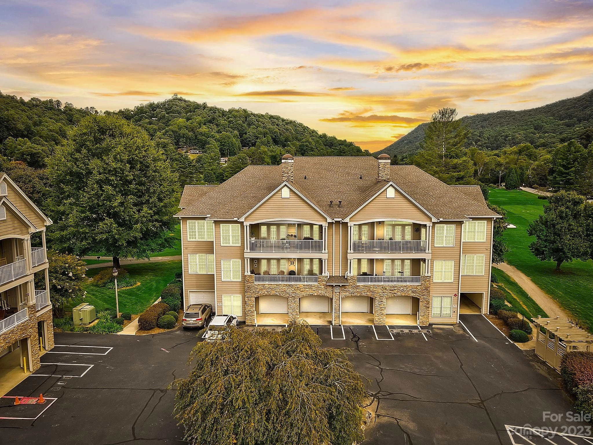 103 Glenview 5048 Ln Unit 5048  