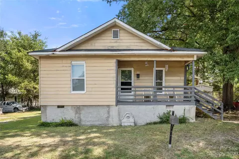 92 Gilmer St, Gastonia, NC 28052