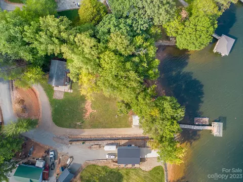 4661 Osborn St, Sherrills Ford, NC 28673