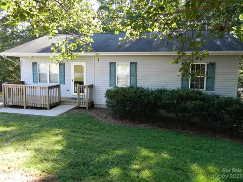 3714 Ocean Se Ct SE, Hudson, NC 28638