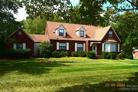 920 S Zion St, Landis, NC 28088