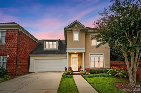 255 Sloane Square Way, Charlotte, NC 28211