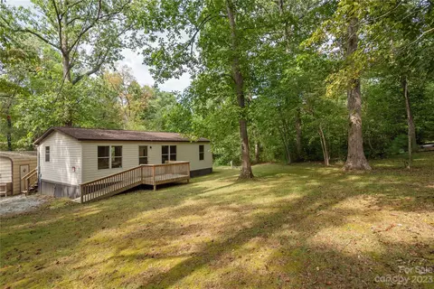 18 Misty Rose Ln, Arden, NC 28704