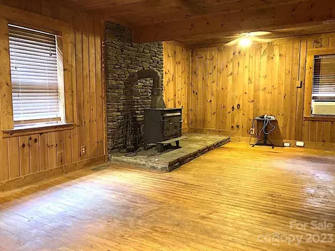 109 Bothy Rd, Brevard, NC 28712 photo 2