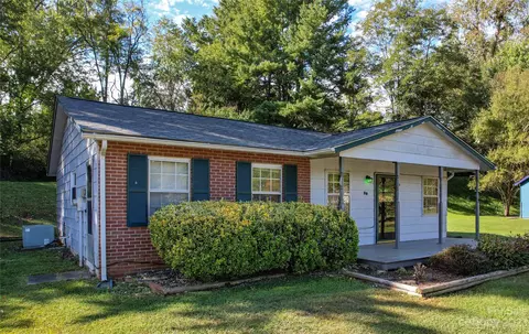 20 Waterford Ct, Asheville, NC 28806