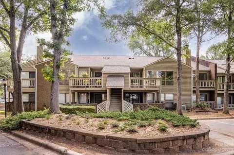 1604 Sharon W 27 Rd W #27, Charlotte, NC 28210