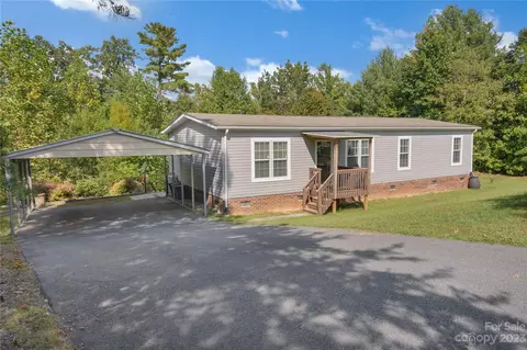 3002 Dalton Dr, Morganton, NC 28655