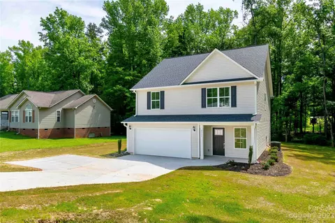 2173 Country Club Dr, Lancaster, SC 29720