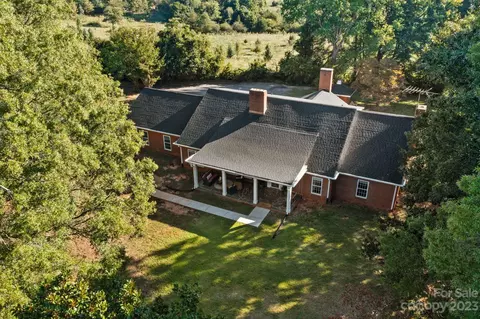 4290 C B Farm Rd, Conover, NC 28613