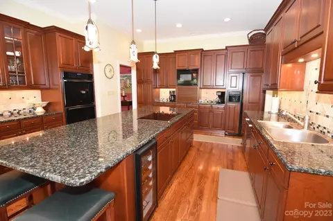 3603 Bermuda Ne Dr NE, Conover, NC 28613 photo 12
