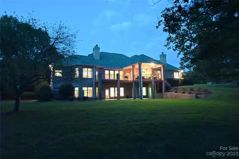 3603 Bermuda Ne Dr NE, Conover, NC 28613 photo 3