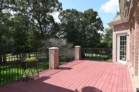 3603 Bermuda Ne Dr NE, Conover, NC 28613 photo 6