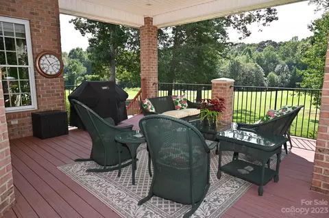 3603 Bermuda Ne Dr NE, Conover, NC 28613 photo 5