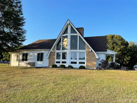 1056 Odell School Rd, Concord, NC 28027