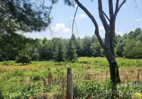 1044 Rays Pl, Lenoir, NC 28645