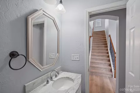 19307 Windjammer Cir, Cornelius, NC 28031 photo 9