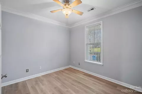 19307 Windjammer Cir, Cornelius, NC 28031 photo 8