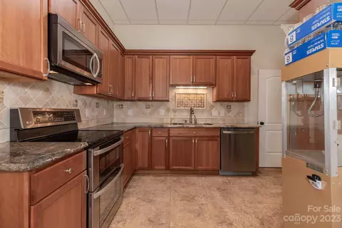 245 Hawks Nest Trl, Purlear, NC 28665 photo 44
