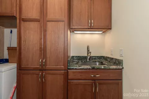 245 Hawks Nest Trl, Purlear, NC 28665 photo 17