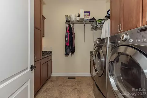 245 Hawks Nest Trl, Purlear, NC 28665 photo 16