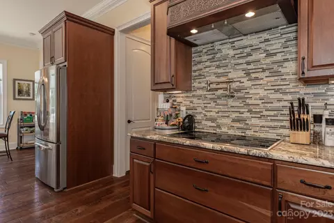 245 Hawks Nest Trl, Purlear, NC 28665 photo 14