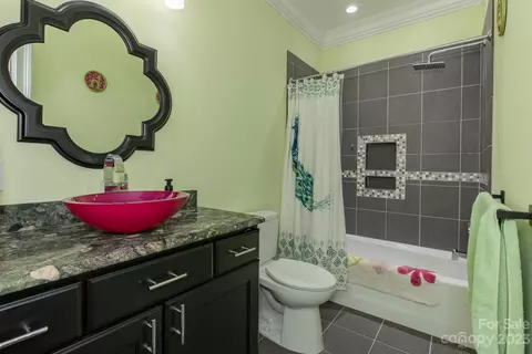 245 Hawks Nest Trl, Purlear, NC 28665 photo 32