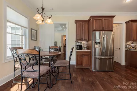 245 Hawks Nest Trl, Purlear, NC 28665 photo 15
