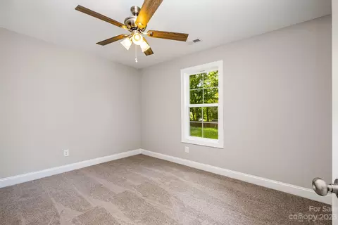 203 E 15th St, Salisbury, NC 28144 photo 11