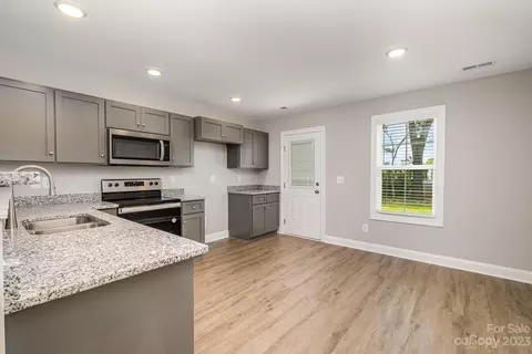 203 E 15th St, Salisbury, NC 28144 photo 7