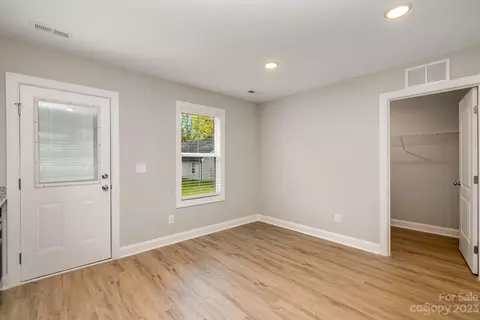 203 E 15th St, Salisbury, NC 28144 photo 9