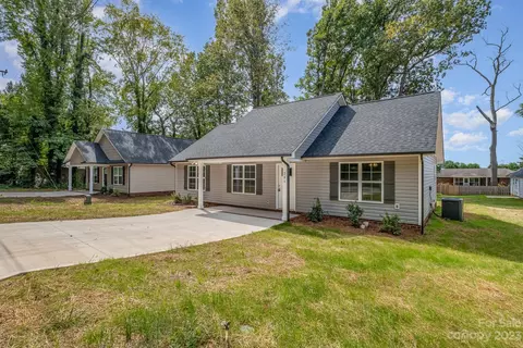 203 E 15th St, Salisbury, NC 28144 photo 2