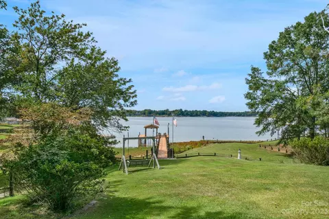 2075 Rolling Hills Rd, Ridgeway, SC 29130 photo 3
