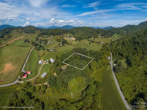00 Touchstone Dr, Waynesville, NC 28786