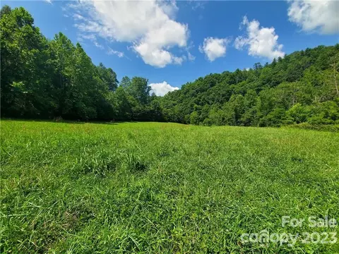 2980 Nc 212 Hwy, Marshall, NC 28753
