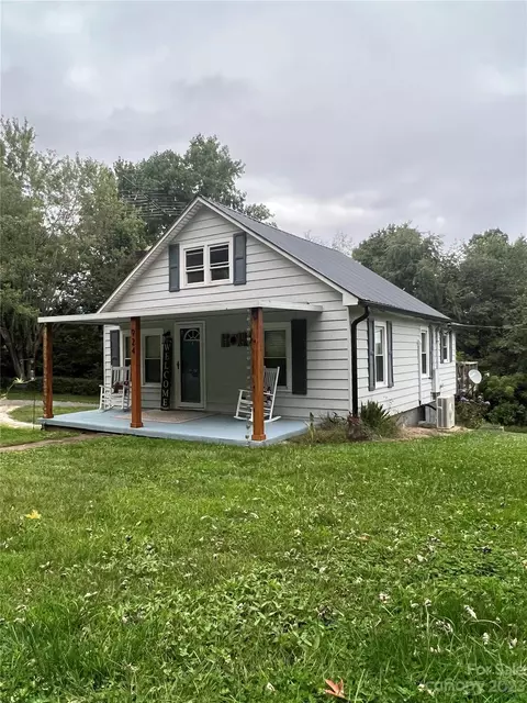 924 Silas Deal Rd, Taylorsville, NC 28681