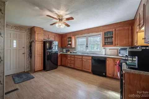 107 Burns St, Morganton, NC 28655 photo 5