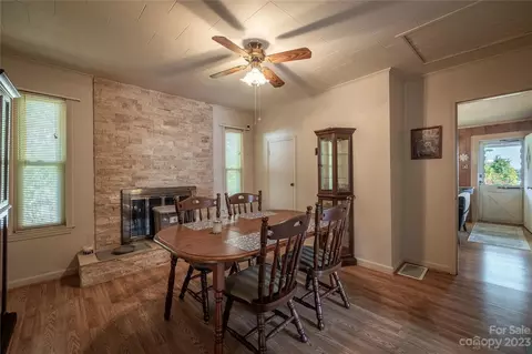 107 Burns St, Morganton, NC 28655 photo 4